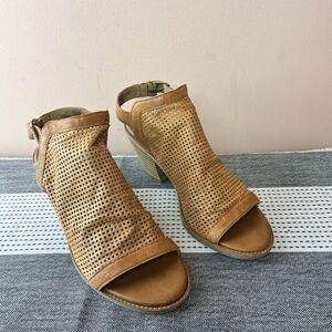 Sofft Women’s Heeled Brown Leather Sock Sandal Shoes Size 8.5M